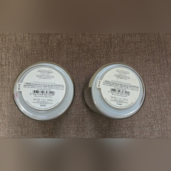 Bath & Body Works candles - Twisted Peppermint - Picture 2 of 3